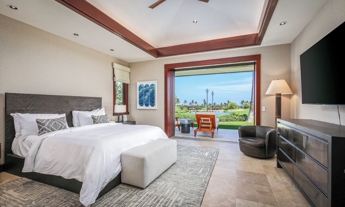 Photo of Bedroom in Kaupulehu