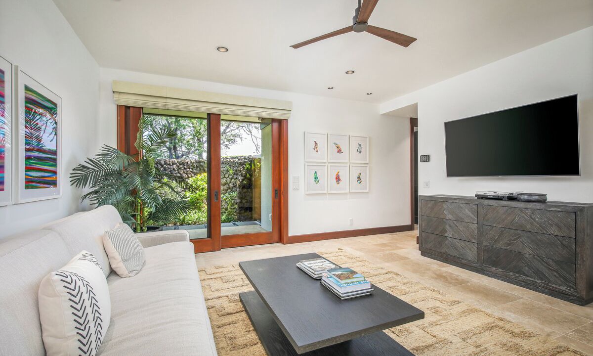 Photo of Livingroom in Kaupulehu