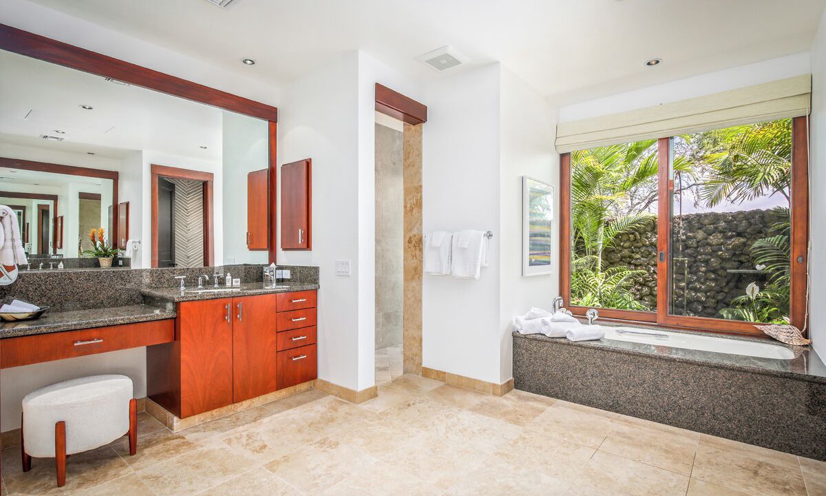 Photo of Bathroom in Kaupulehu