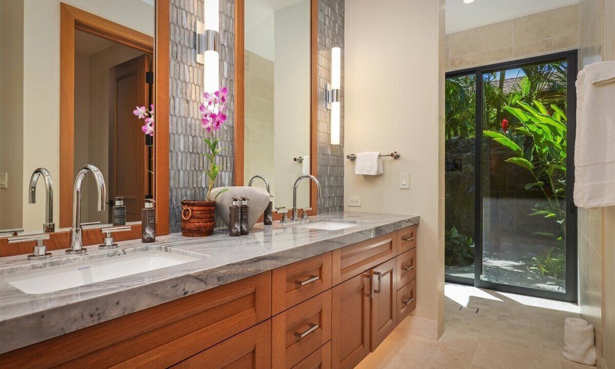 Photo of Bathroom in Kaupulehu