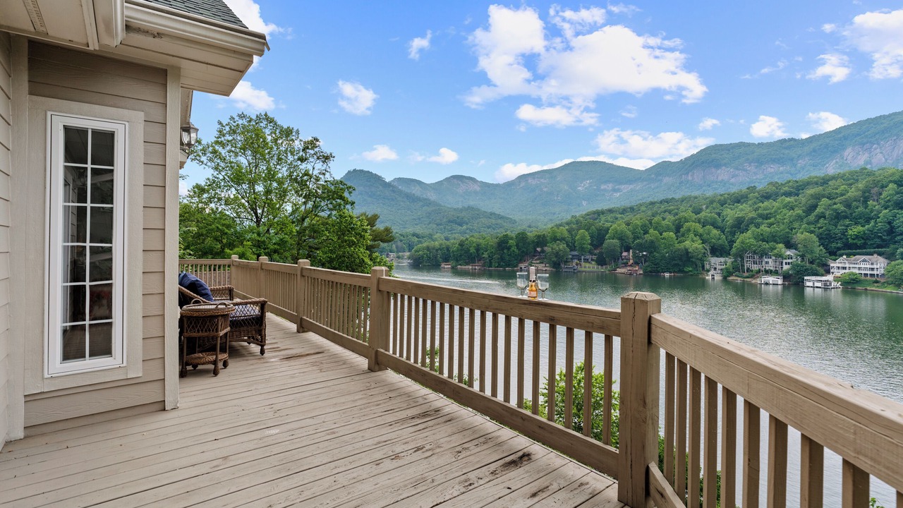 Photo of Patio Balcony in Lake Lure