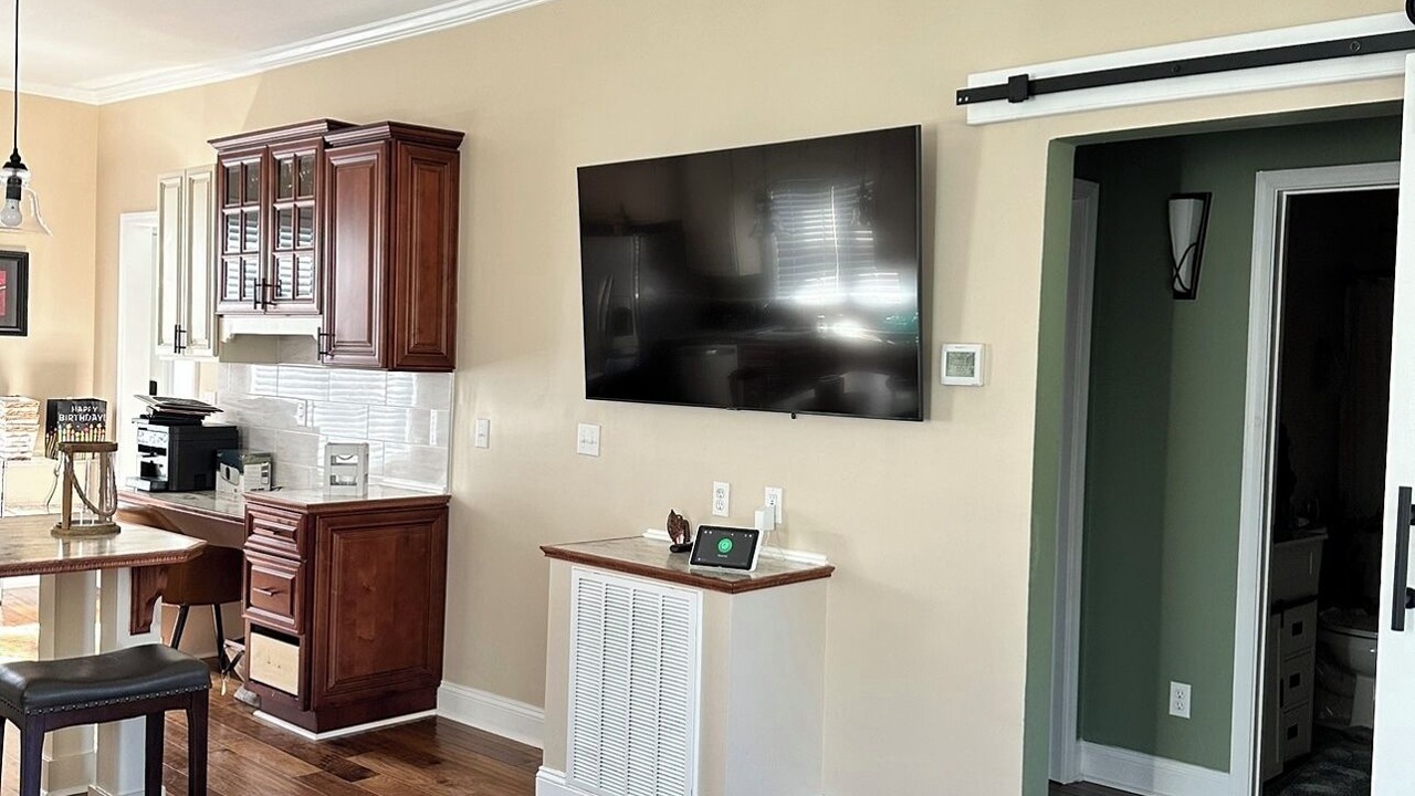 Photo of Livingroom in South Boston