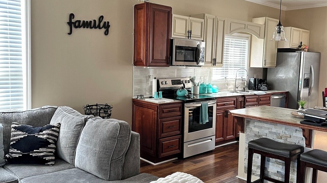Photo of Livingroom in South Boston