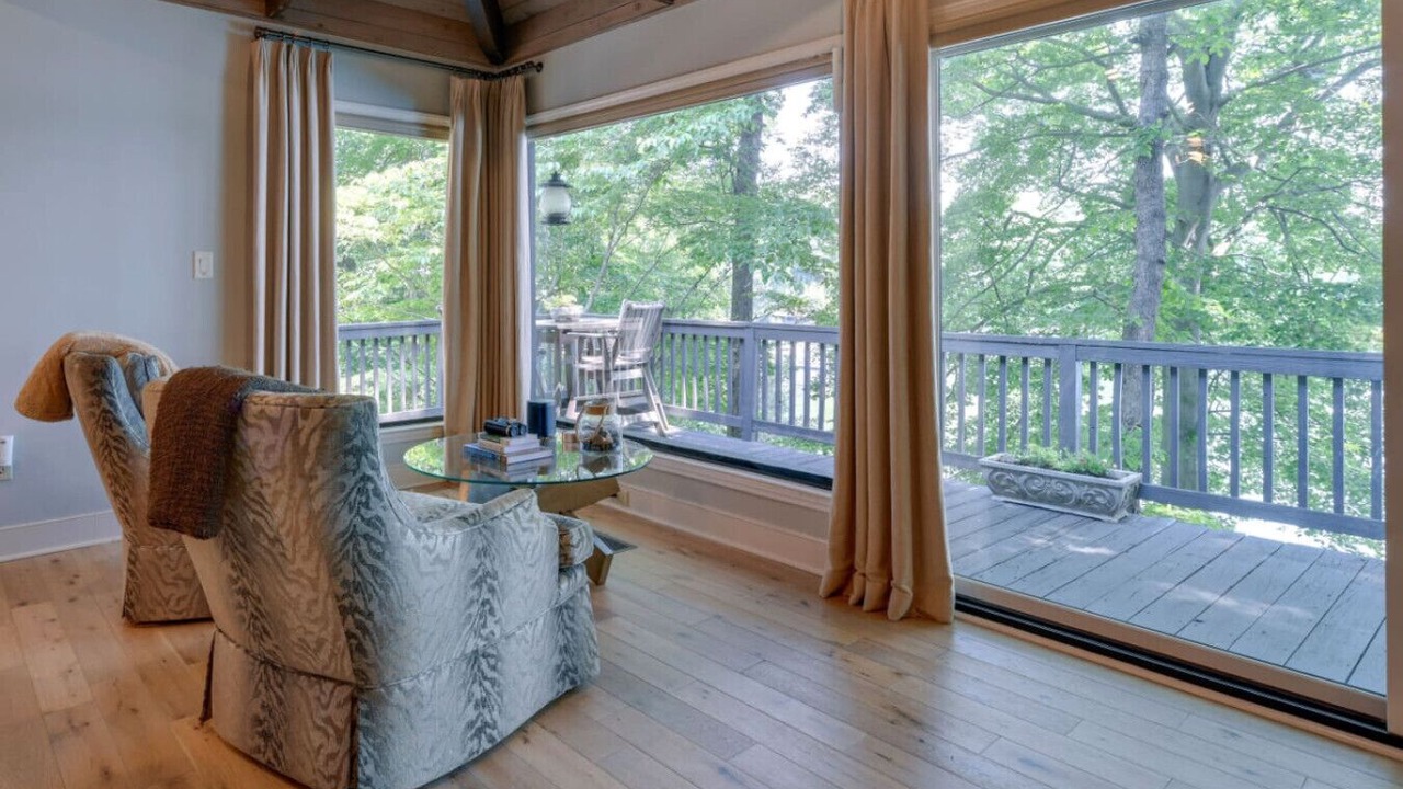 Photo of Livingroom in Sherrills Ford
