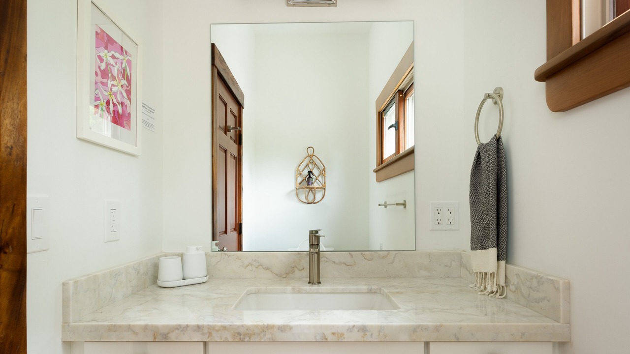 Photo of Bathroom in Makapala