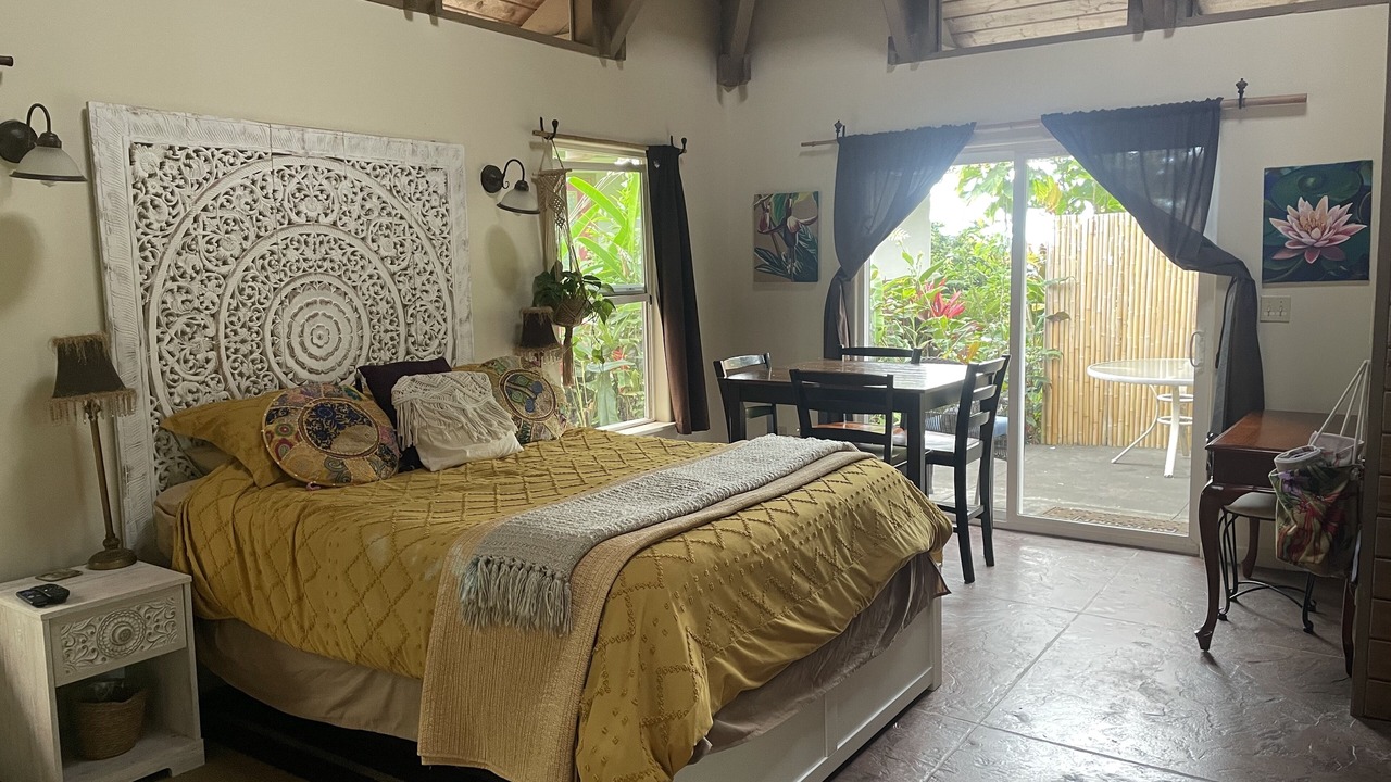 Photo of Bedroom in Holualoa