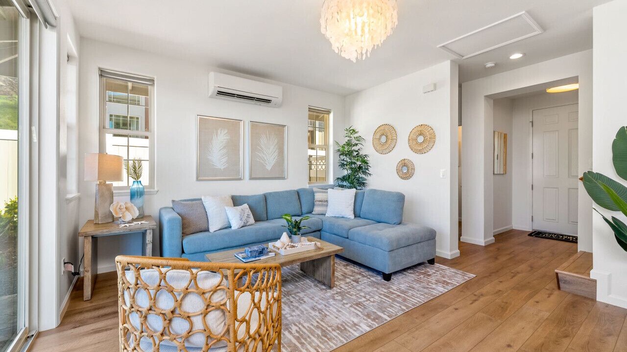 Photo of Livingroom in Makaha Valley