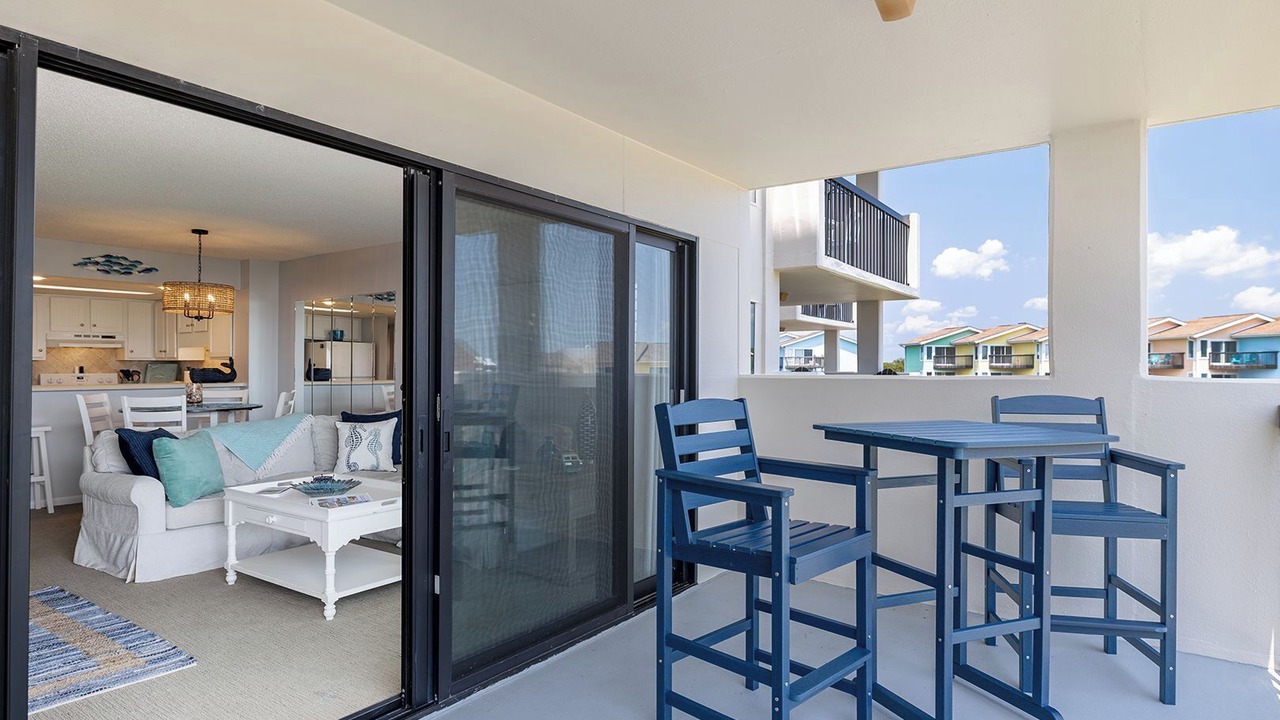 Photo of Patio Balcony in Emerald Isle