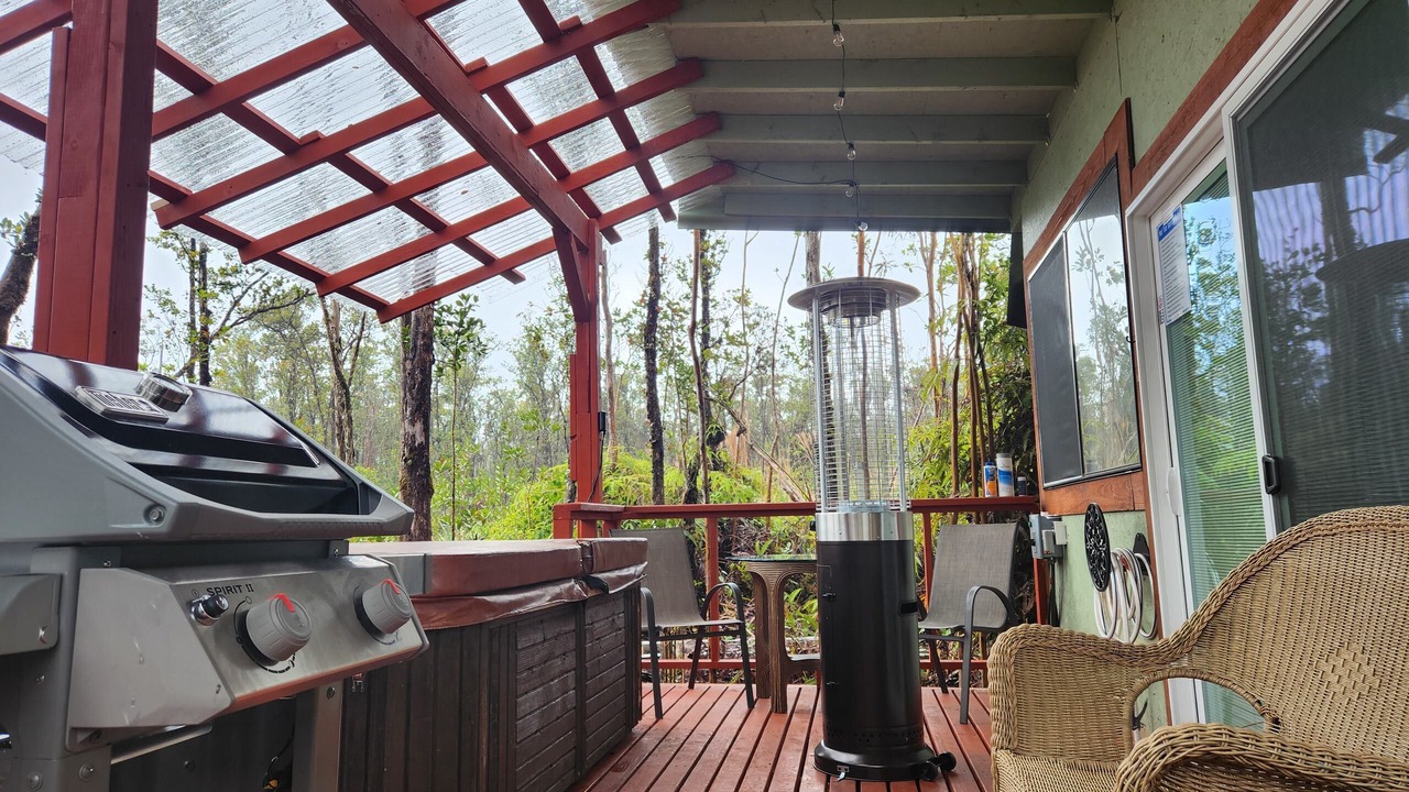 Photo of Patio Balcony in Fern Forest