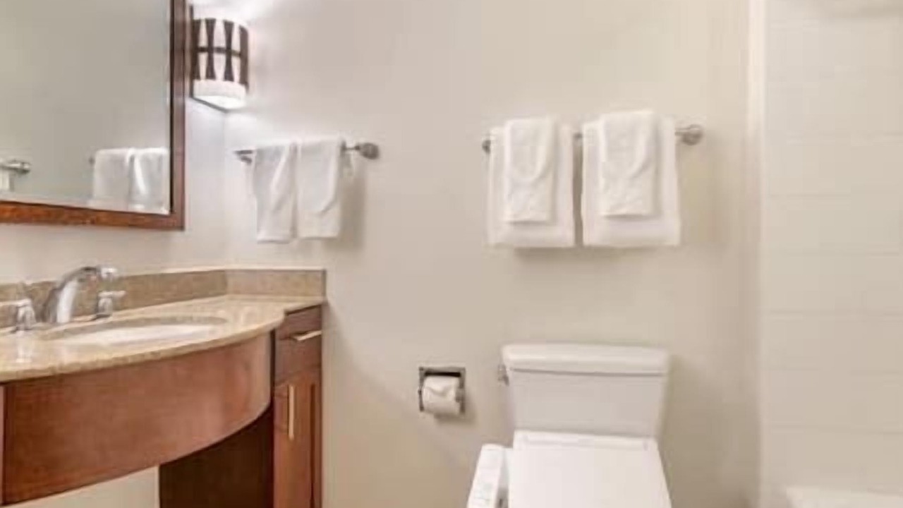Photo of Bathroom in Waikiki