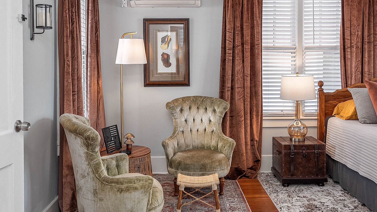 Photo of Livingroom in Midtown