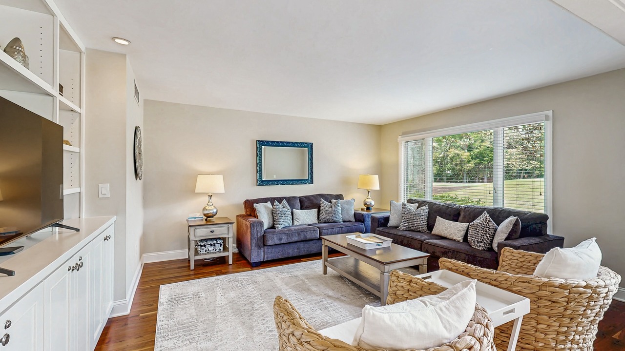 Photo of Livingroom in West Beach Village