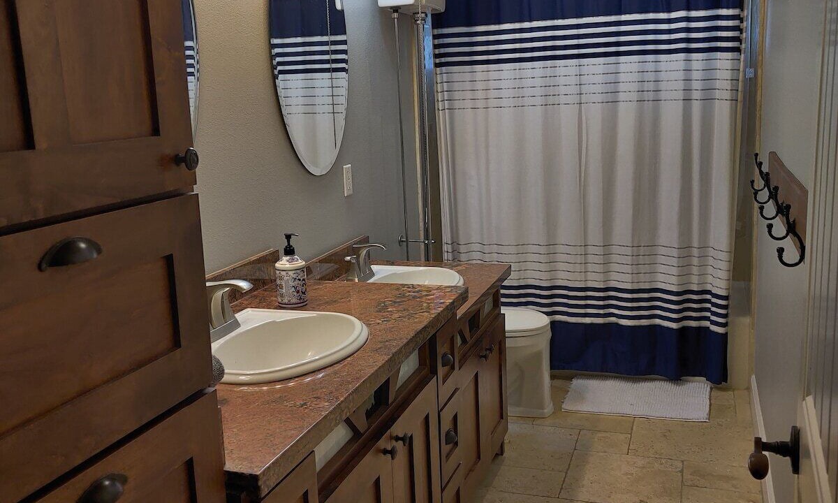 Photo of Bathroom in Laie