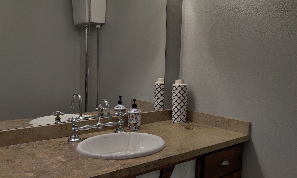Photo of Bathroom in Laie