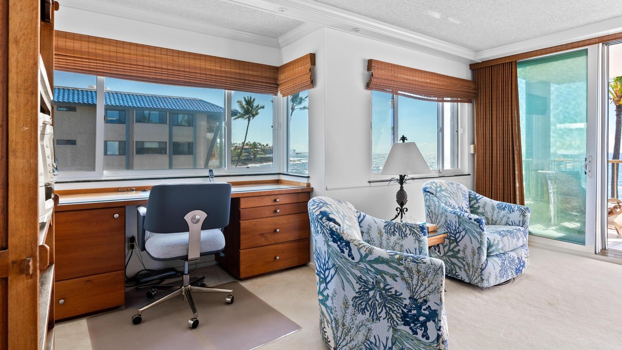 Photo of Bedroom in Historic Kailua Village