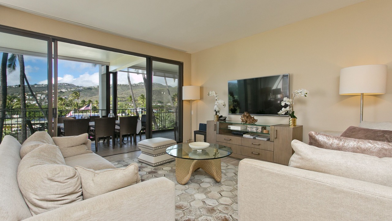 Photo of Livingroom in Waialae Iki