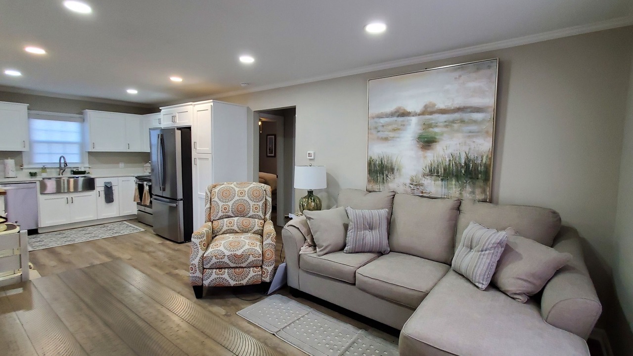 Photo of Livingroom in Lake Secession