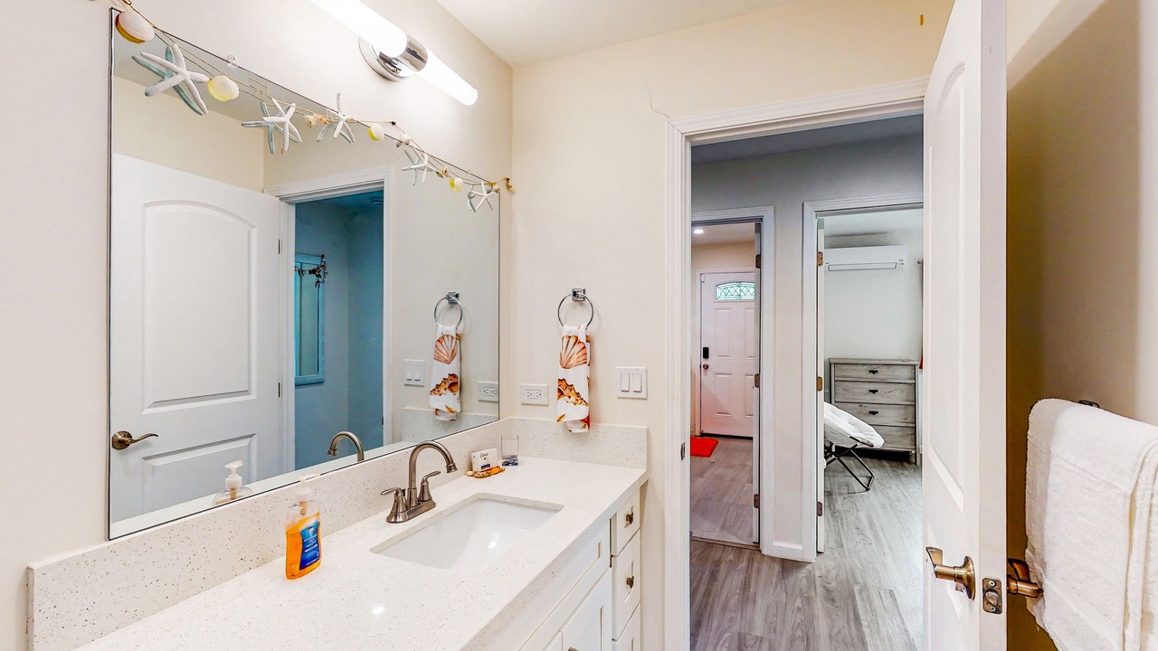 Photo of Bathroom in Nanakuli