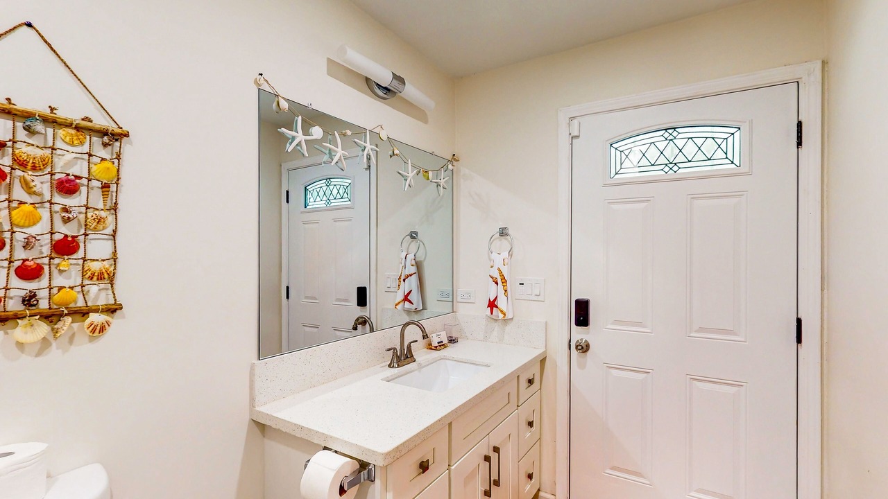 Photo of Bathroom in Nanakuli