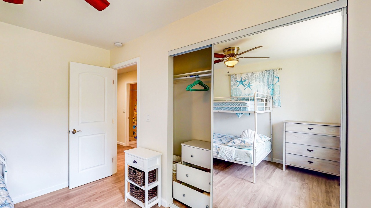 Photo of Bedroom in Nanakuli
