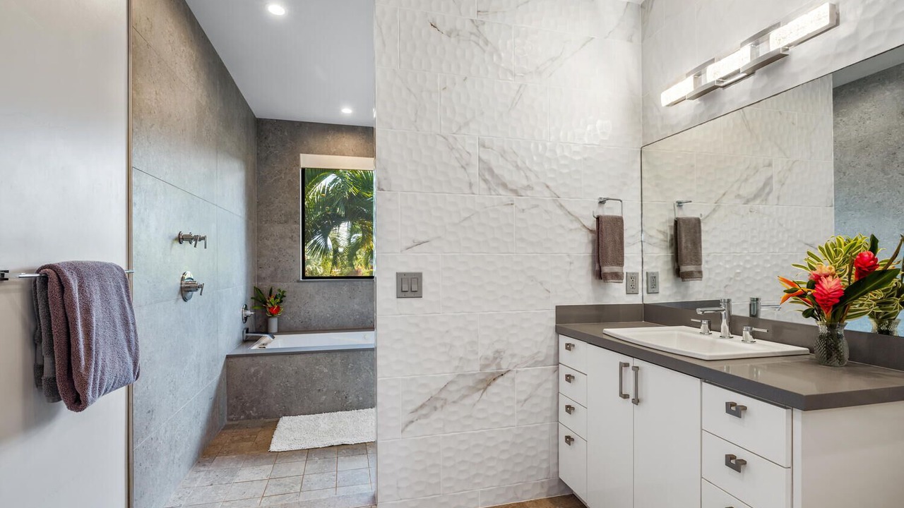 Photo of Bathroom in Princeville