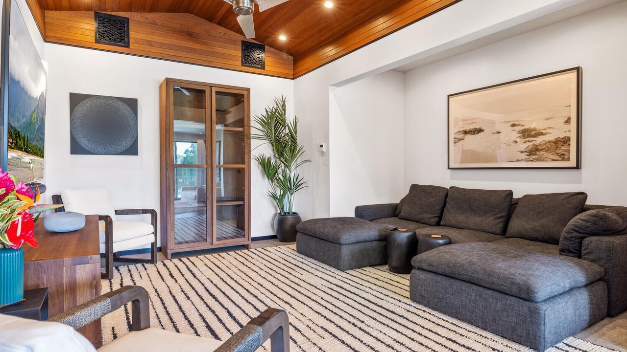 Photo of Livingroom in Princeville