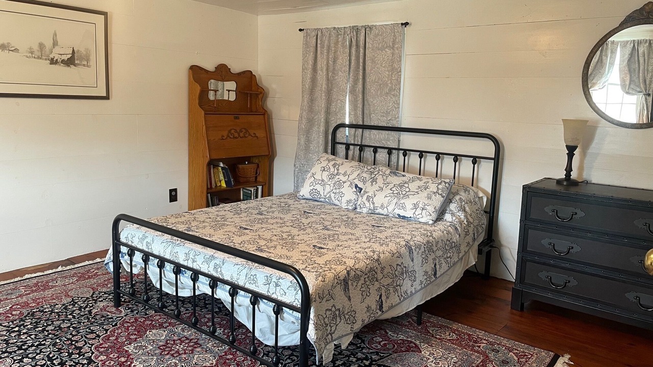 Photo of Bedroom in Ennice