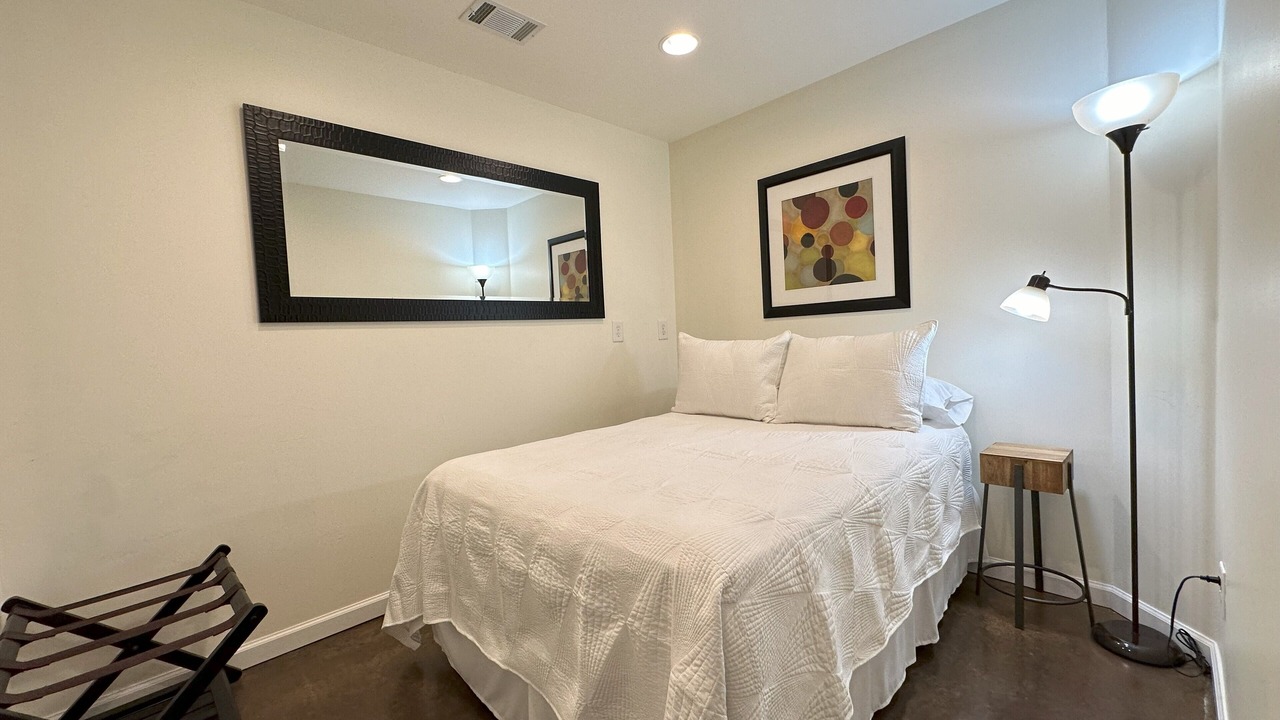 Photo of Bedroom in Demorest