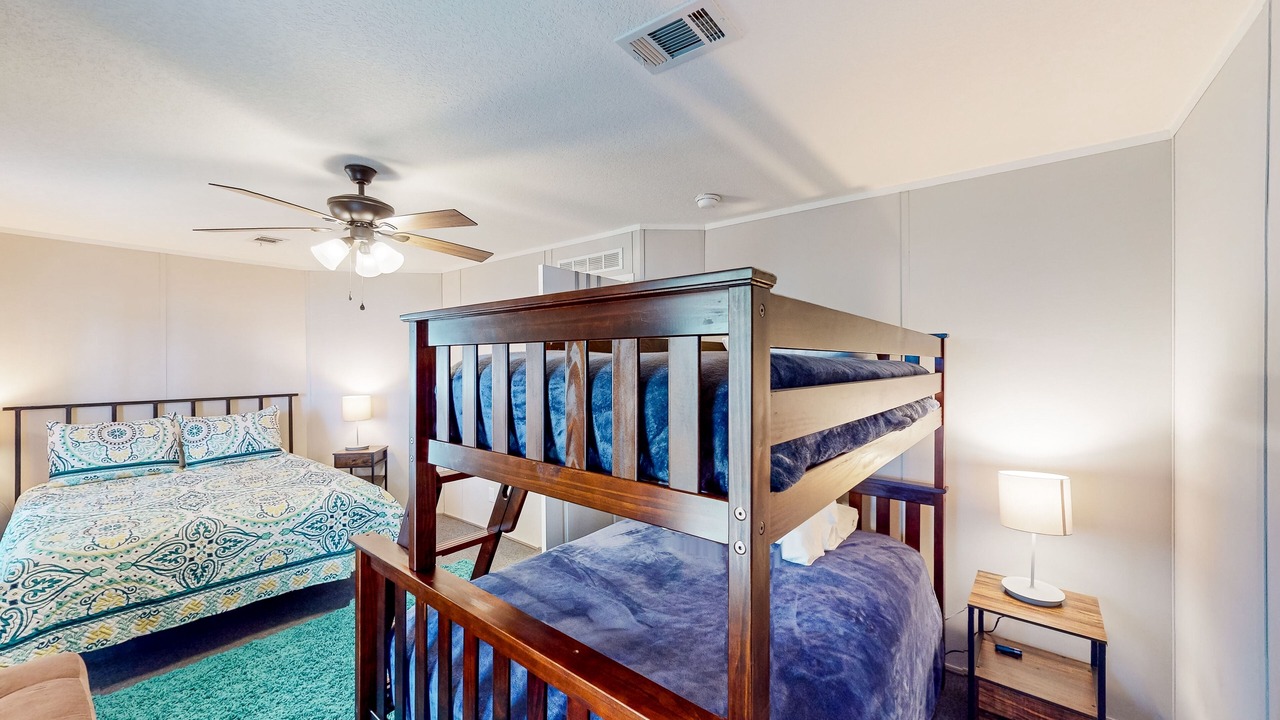 Photo of Bedroom in Saluda