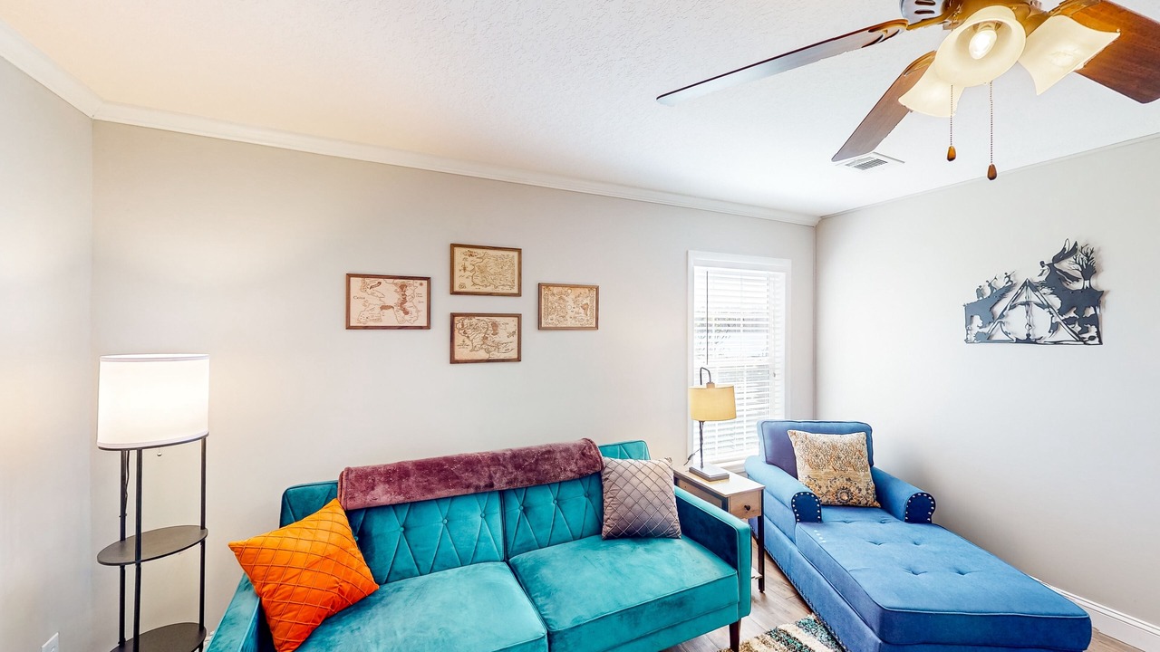 Photo of Livingroom in Saluda