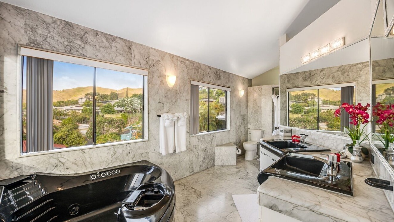 Photo of Bathroom in Kaneohe