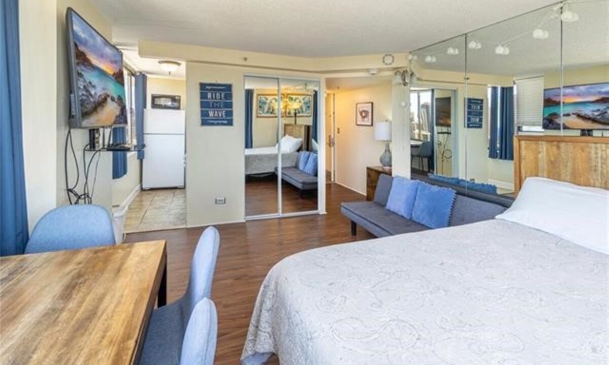 Photo of Bedroom in McCully - Moiliili