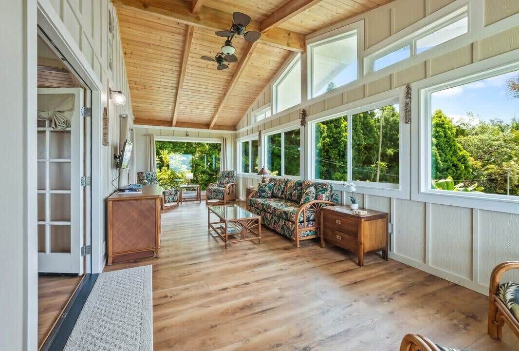 Photo of Livingroom in Papa