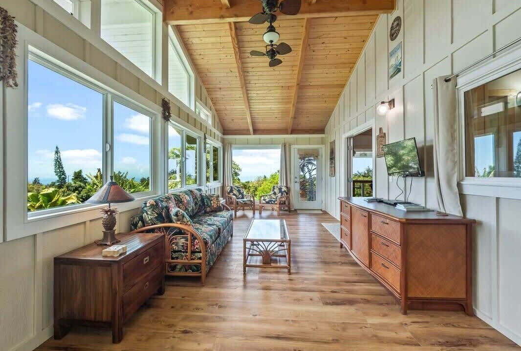 Photo of Livingroom in Papa