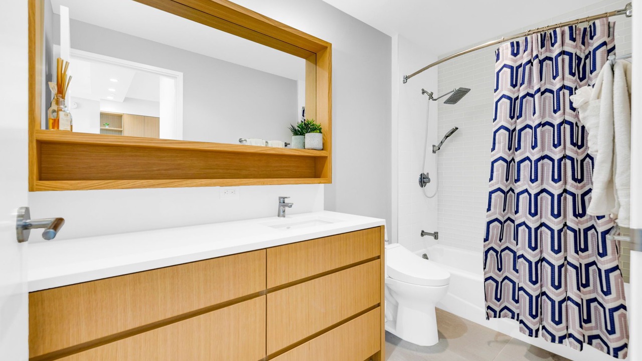 Photo of Bathroom in Ala Moana
