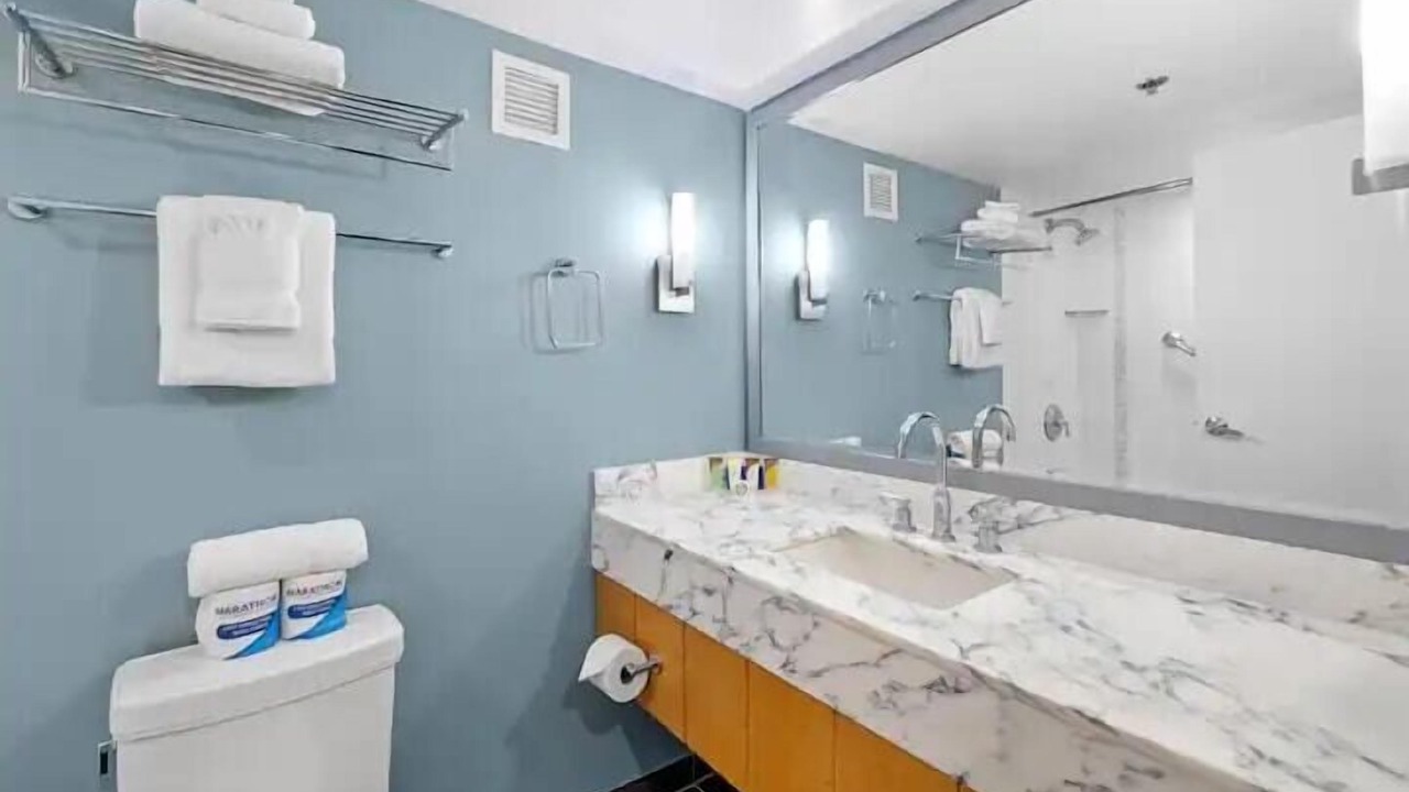 Photo of Bathroom in Ala Moana