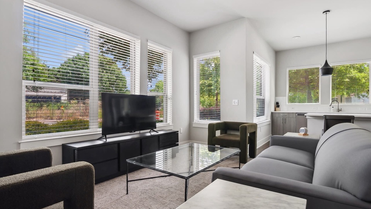 Photo of Livingroom in Optimist Park