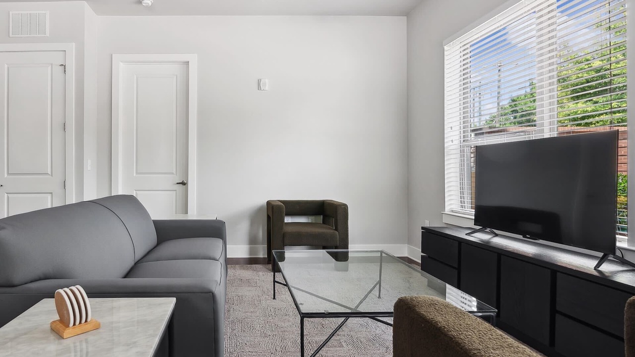 Photo of Livingroom in Optimist Park