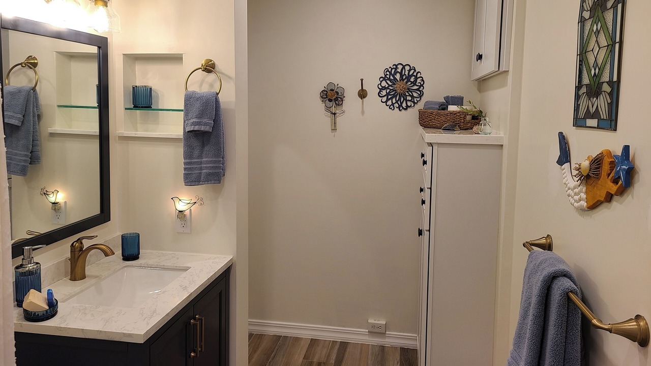 Photo of Bathroom in Lanikai