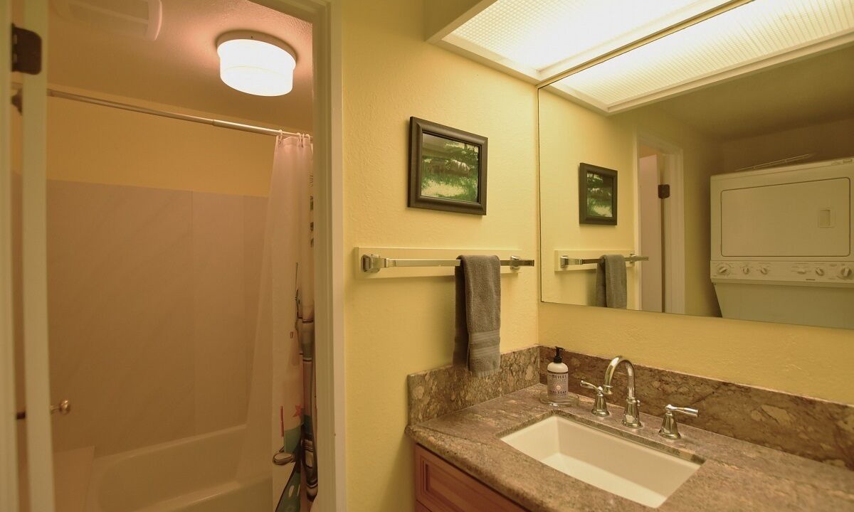 Photo of Bathroom in Waikoloa