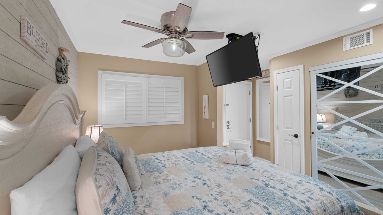 Photo of Bedroom in Folly Field