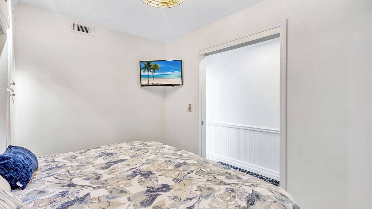Photo of Bedroom in North Forest Beach