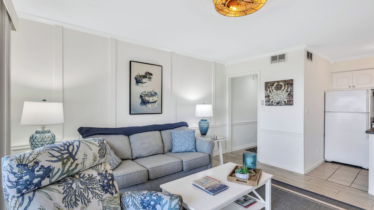 Photo of Livingroom in North Forest Beach