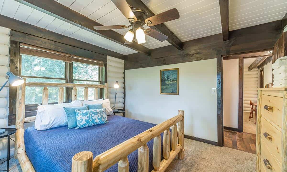 Photo of Bedroom in Demorest