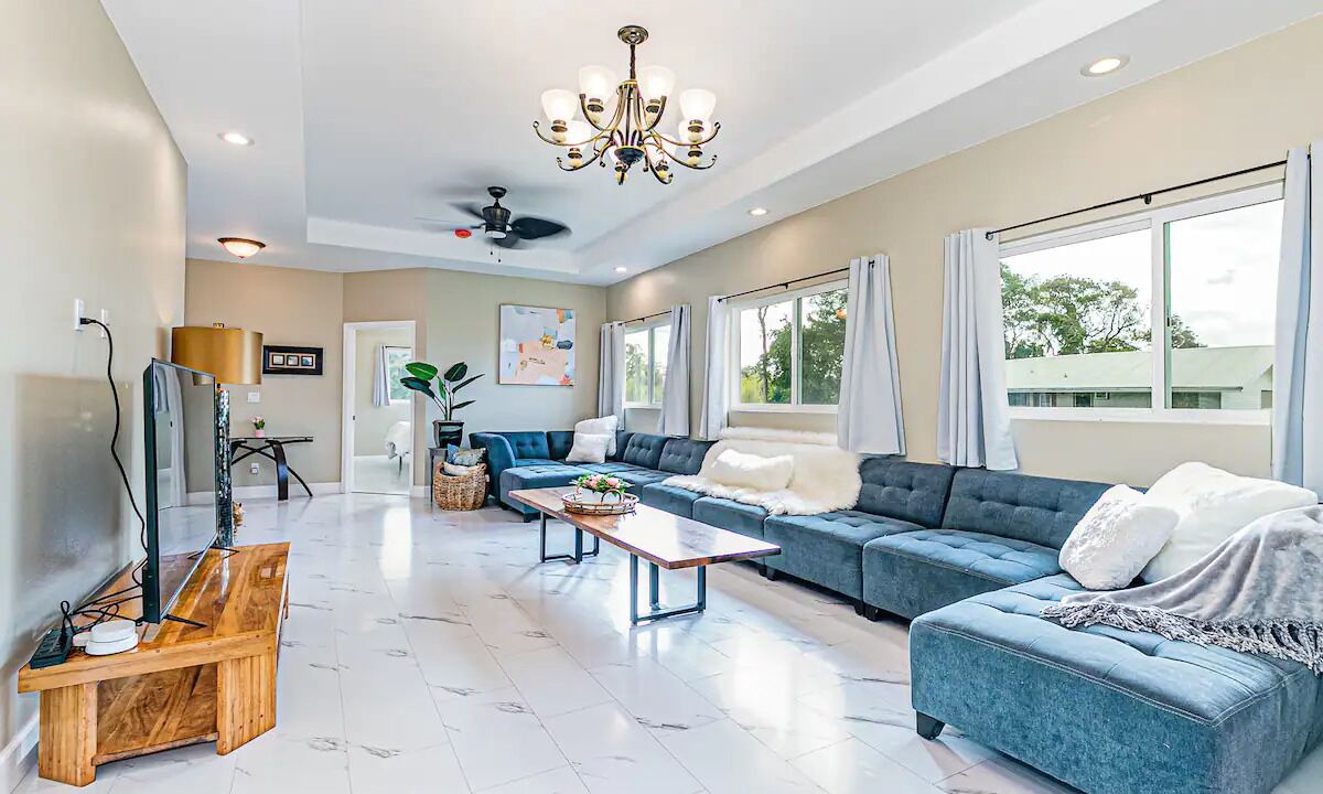 Photo of Livingroom in Hilo