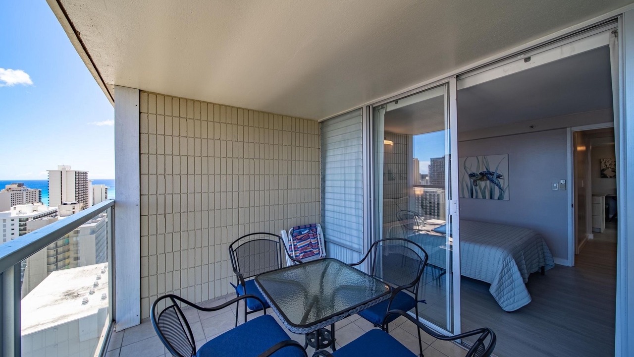 Photo of Patio Balcony in Diamond Head - Kapahulu - St. Louis