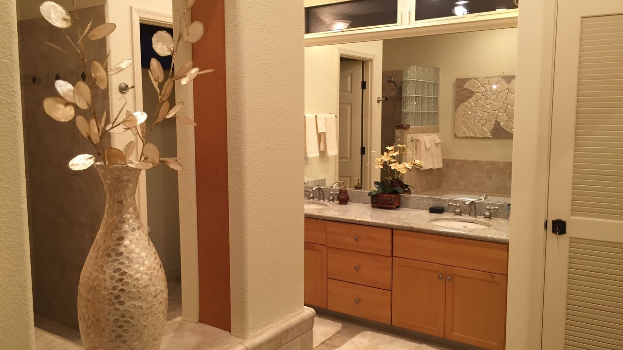 Photo of Bathroom in Kamuela