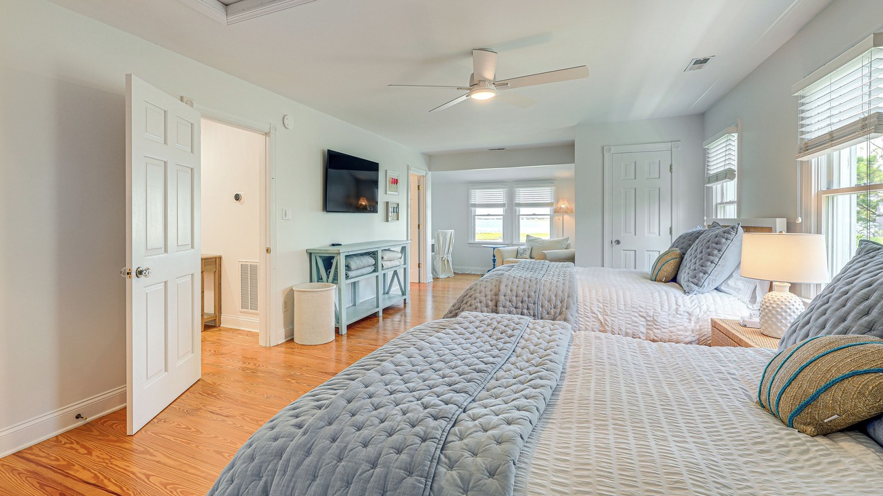 Photo of Bedroom in Harkers Island