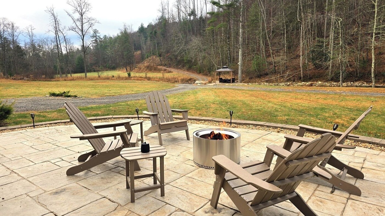 Photo of Patio Balcony in Purlear