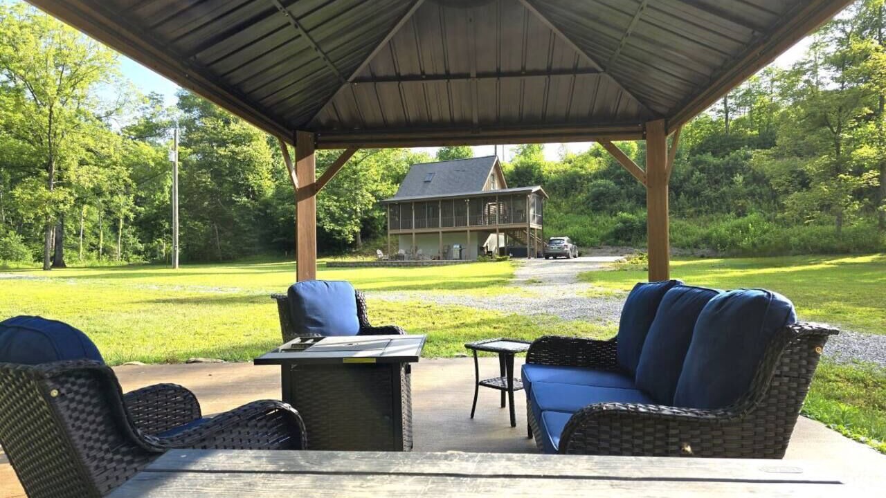 Photo of Outdoor in Purlear
